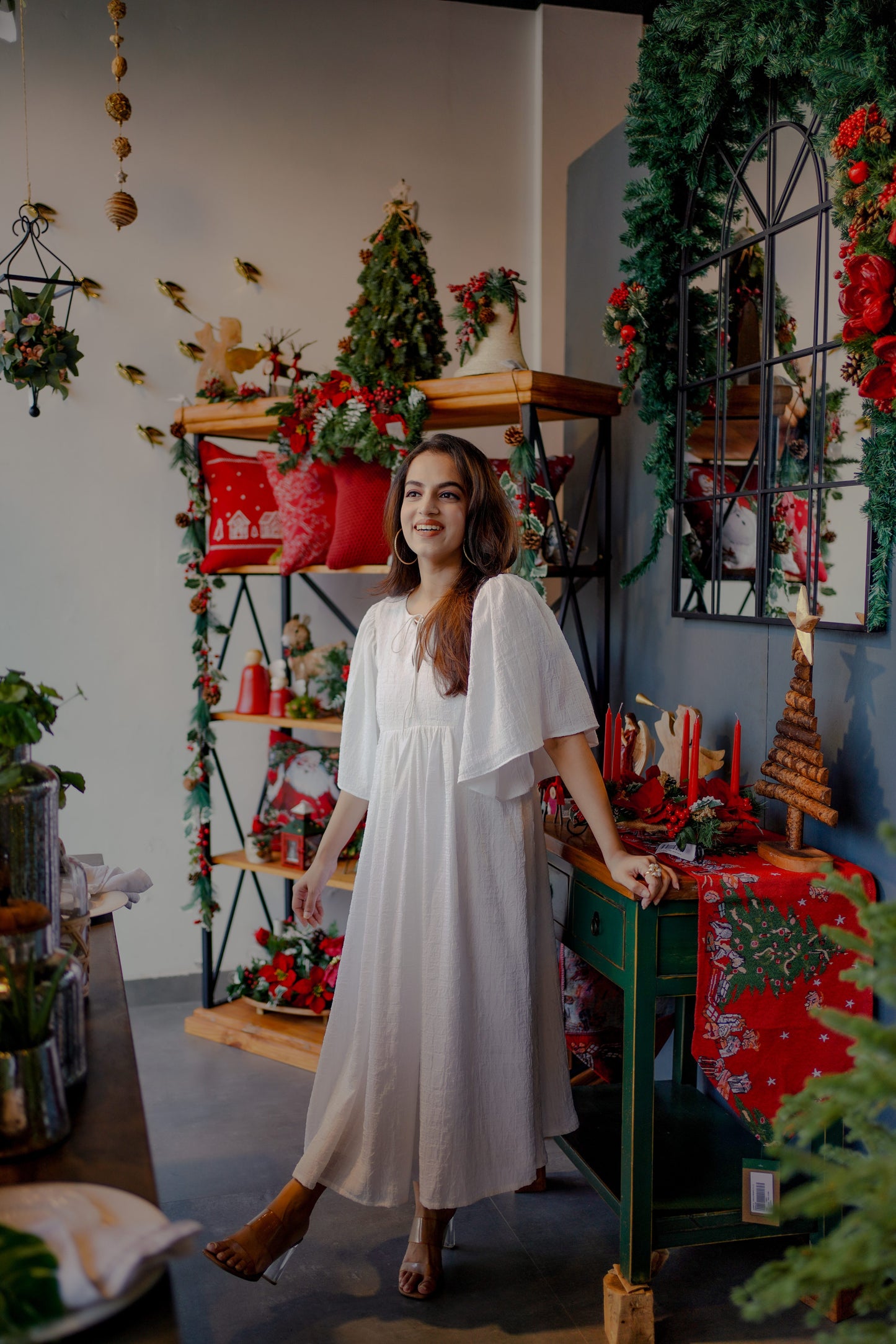 WHITE SNOWDROP DRESS