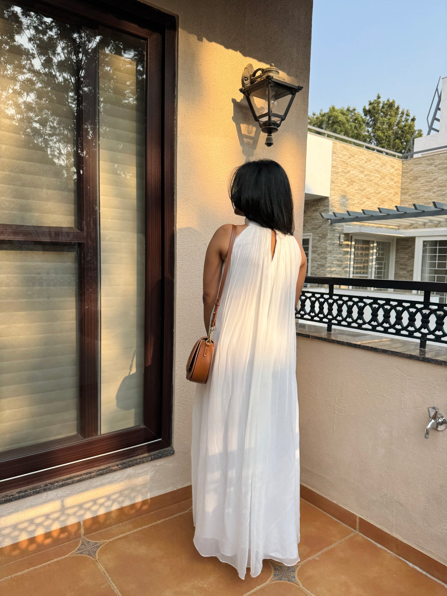 WHITE BOWTIE DRESS